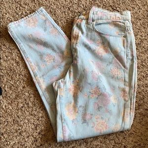 BDG 28w Mom high rise jeans
